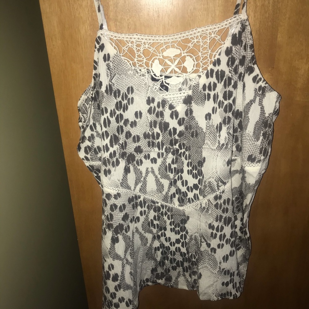 Express NWT Woman’s Size Medium Animal Print Cami - Picture 2 of 16